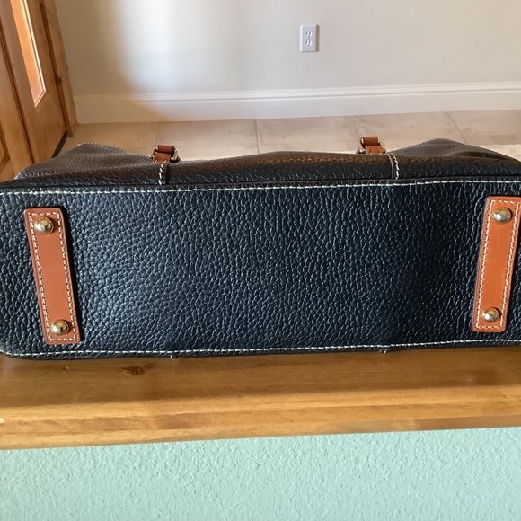 Dooney and Bourke Black Pebbled Leather Tote - Picture 4 of 4